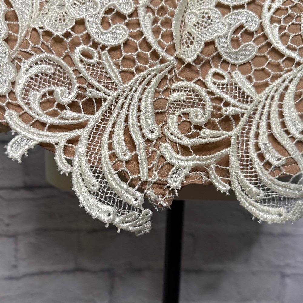Dress the Population Floral Lace Blouse in Cream XS Boho Fall Feminine MadeUSA - Picture 4 of 5
